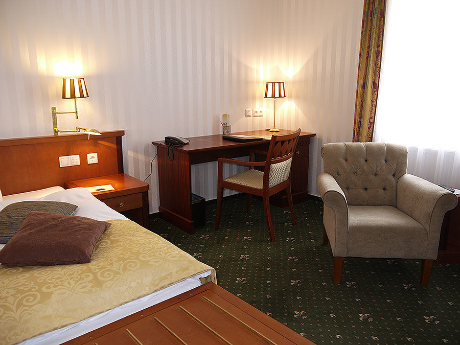 Landhotel Schwarzer Adler Suelzetal Room photo